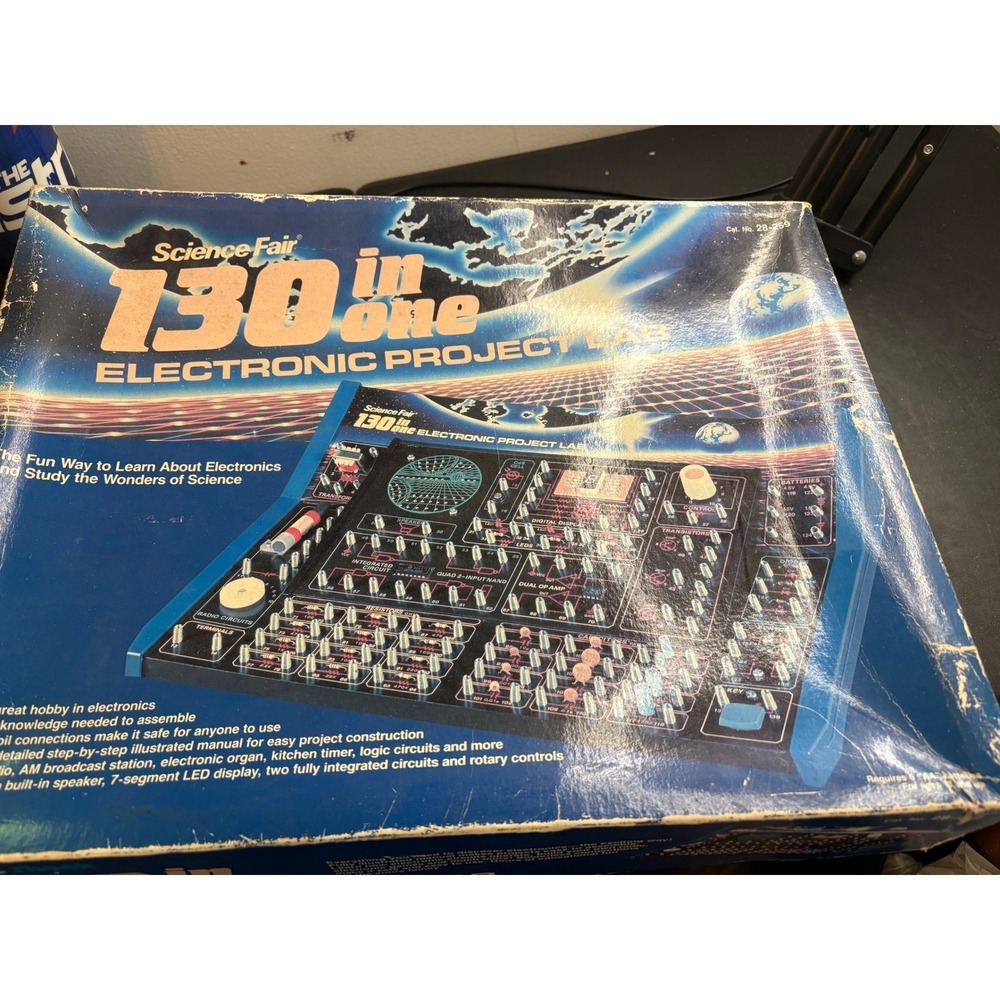 Radio Shack Science Fair 130-in-One Electronic Project Lab Vintage Kit 28-259